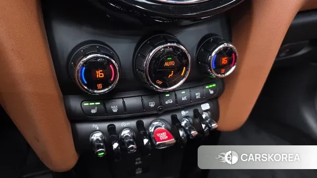 Mini Cooper S Convertible 2024 Светло-зеленый из Кореи, фото 6