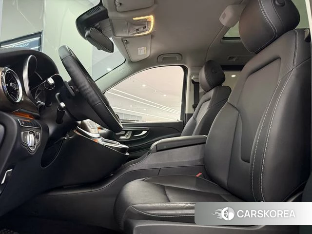 Mercedes-Benz V-class 2022 Черный из Китая, фото 6