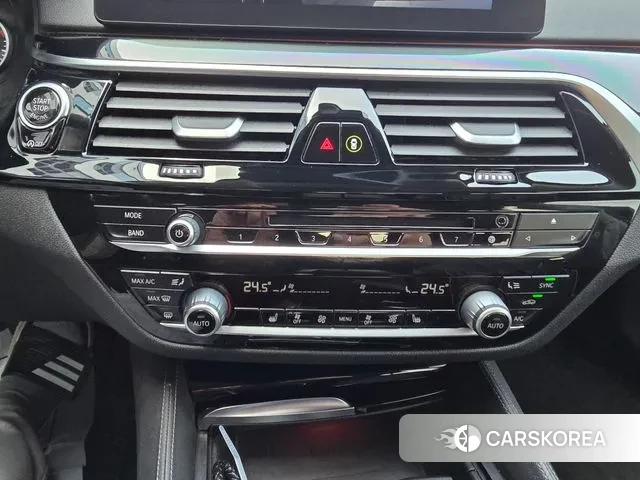 BMW 5 Series (G30) 2018 Серый из Кореи, фото 6