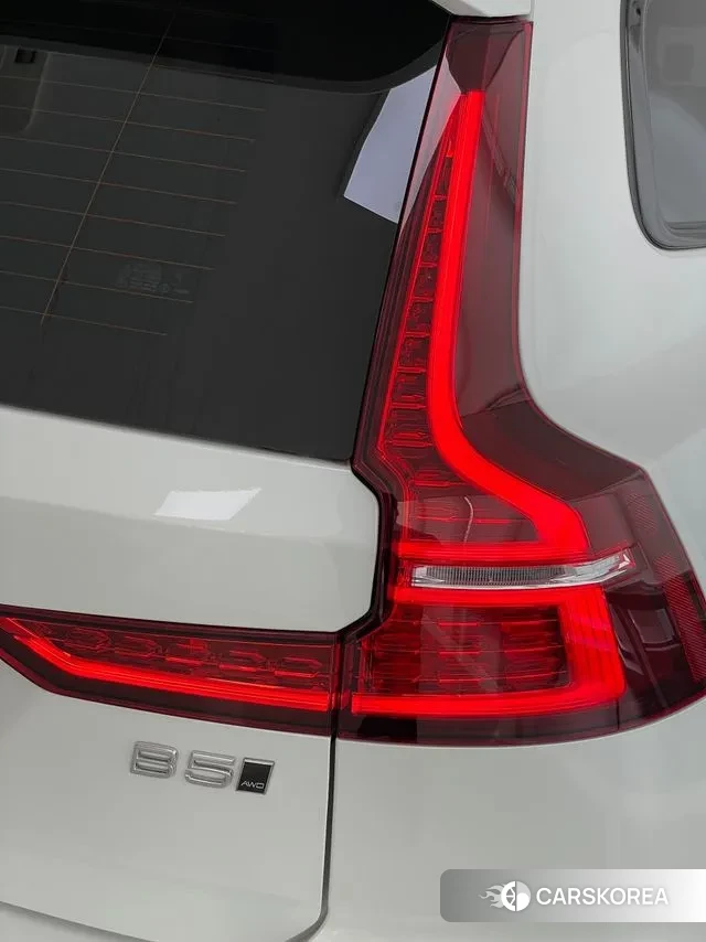 Volvo V60 Cross-Country 2nd Generation 2025 Белый из Кореи, фото 6