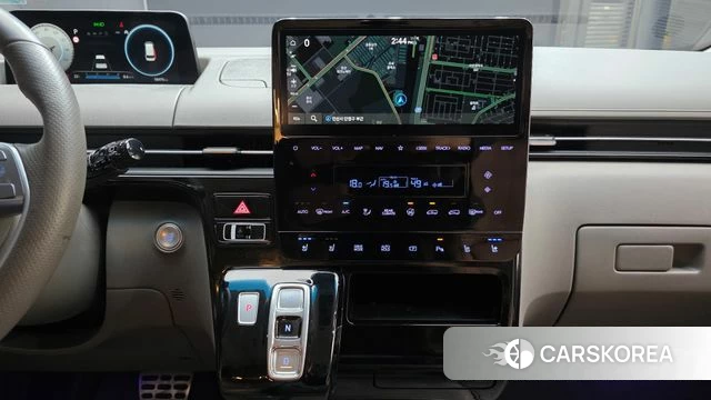 Hyundai Staria 2023 Белый из Кореи, фото 6