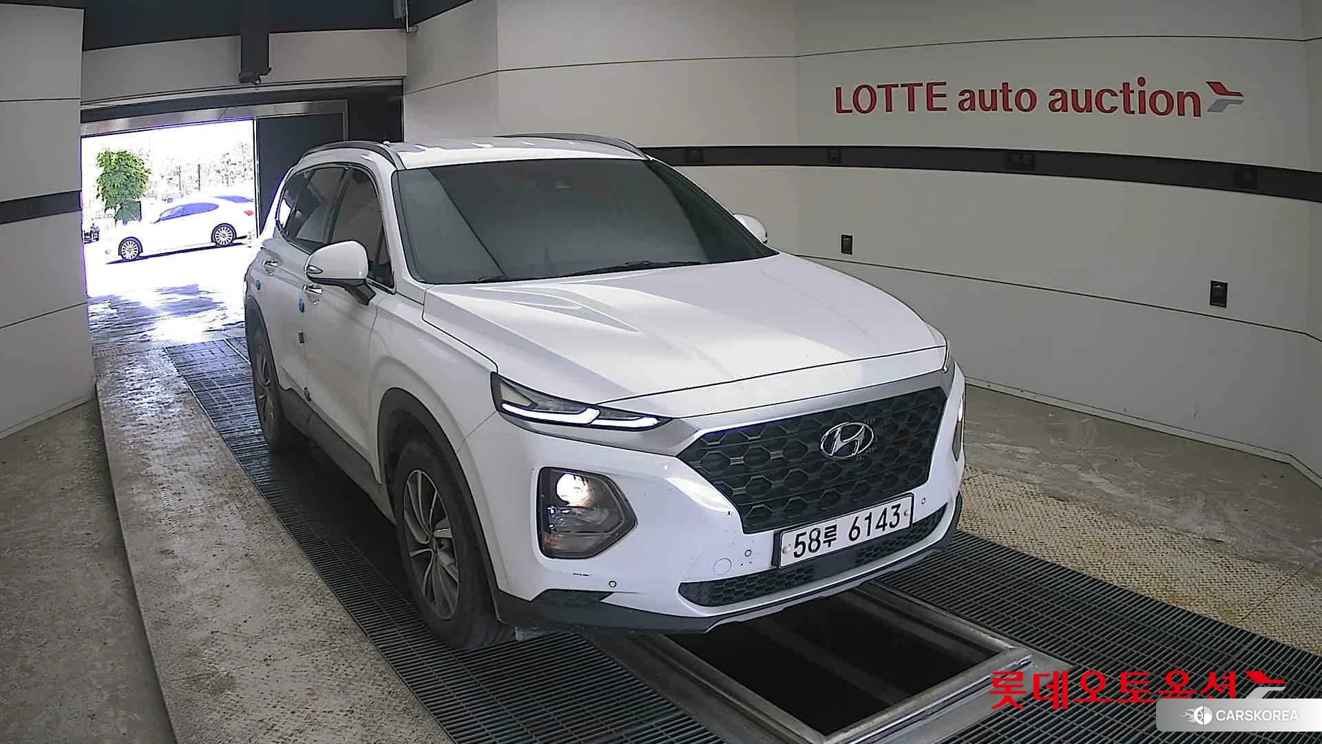 Hyundai Santa Fe 2019 Белый из Кореи, фото 6