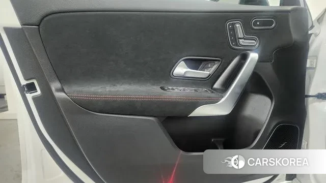 Mercedes-Benz A-Class W177 2025 Белый из Кореи, фото 6