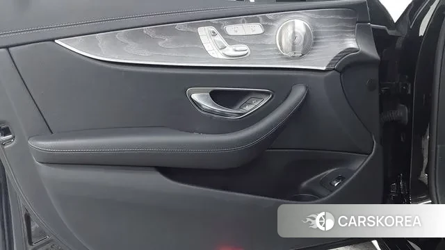 Mercedes-Benz E-Class W213 2022 Черный из Кореи, фото 6