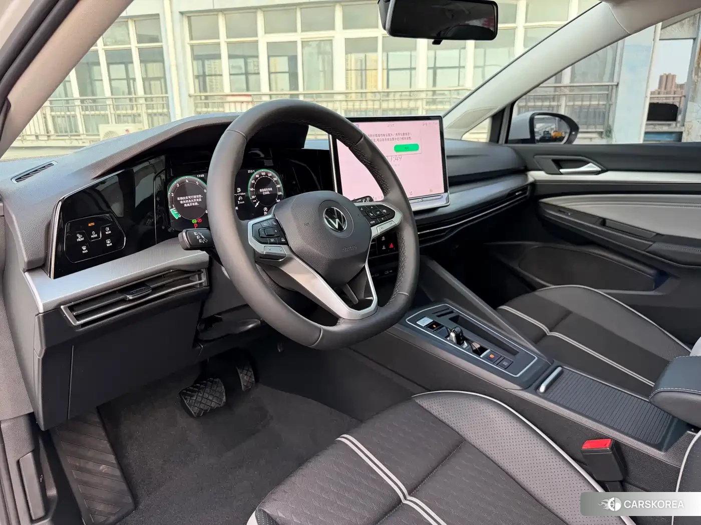 Volkswagen Golf 2025 Белый из Китая, фото 6