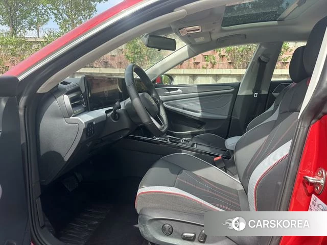 Volkswagen Lingdu 2023 Красный из Китая, фото 6