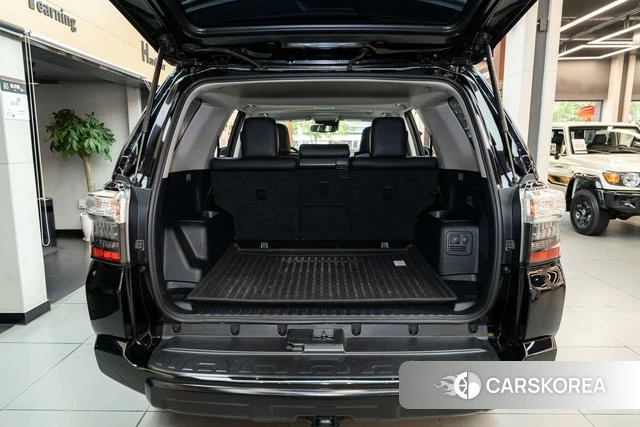 Toyota 4Runner 2023 Черный из Китая, фото 6