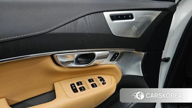 Volvo XC90 second Generation 2024 Белый из Кореи, фото 6