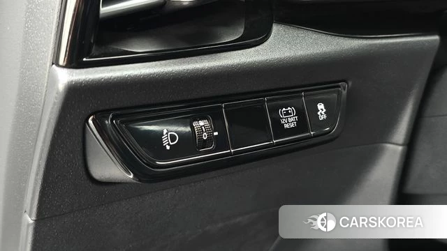Kia Di Ol Nu Niro 2022 Белый из Кореи, фото 6