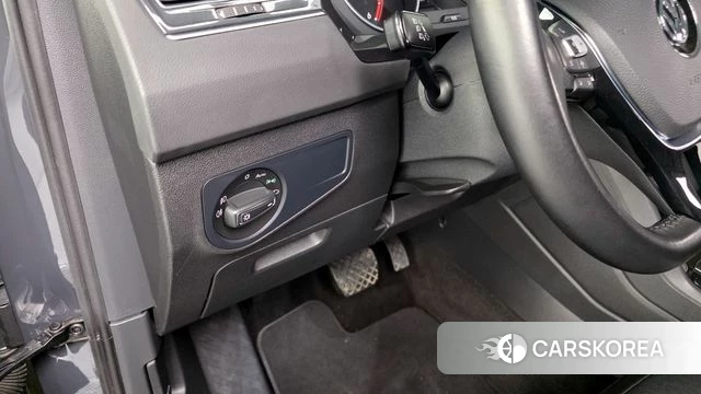 Volkswagen Tiguan second Generation 2020 Серый из Кореи, фото 6