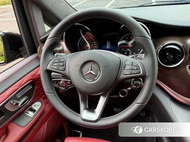 Mercedes-Benz V-class 2024 Черный из Китая, фото 6