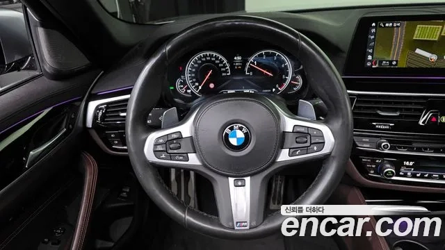 BMW 5 Series (G30) 2018 Серебристо-серый из Кореи, фото 6