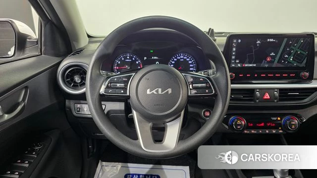 Kia The New K3 2nd generation 2021 Белый из Кореи, фото 6