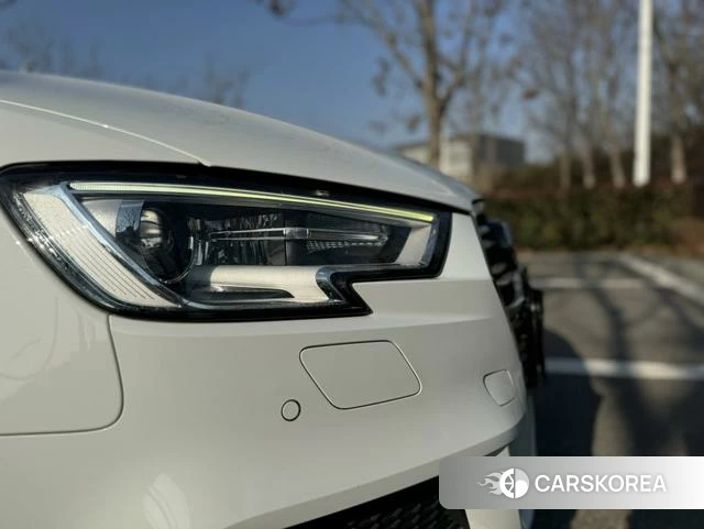 Audi A3 2018 Белый из Китая, фото 6