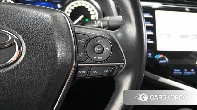 Toyota Camry (XV70) 2018 Серебряный из Кореи, фото 6