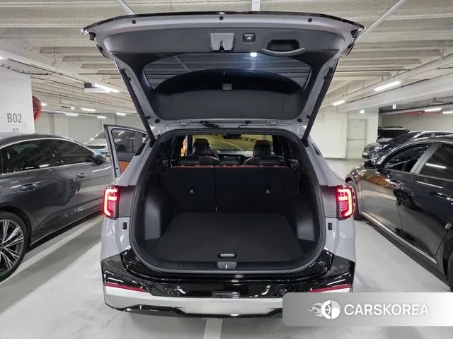 Kia The New Sportage 5th Generation 2025 Светло-серебряный цвет из Кореи, фото 6