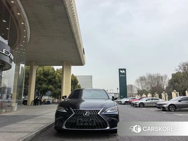 Lexus ES 2022 Синий из Китая, фото 6