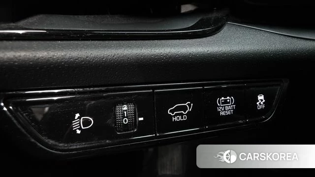Kia Di Ol Nu Niro 2023 Белый из Кореи, фото 6