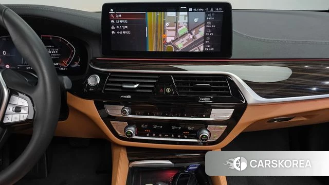 BMW 5 Series (G30) 2022 Белый из Кореи, фото 6