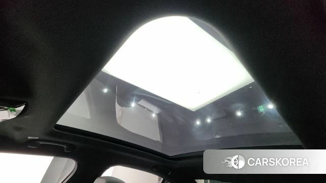 BMW 5 Series (G60) 2025 Серебристо-серый из Кореи, фото 6