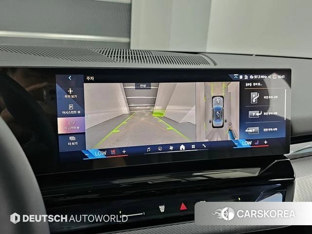 BMW 5 Series (G60) 2026 Серебристо-серый из Кореи, фото 6