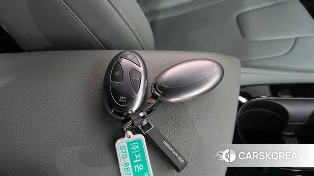 Hyundai The New Avante (CN7) 2024 Белый из Кореи, фото 5