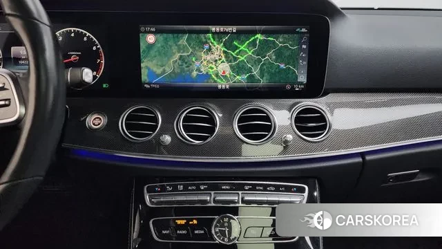 Mercedes-Benz E-Class W213 2020 Серебряный из Кореи, фото 6