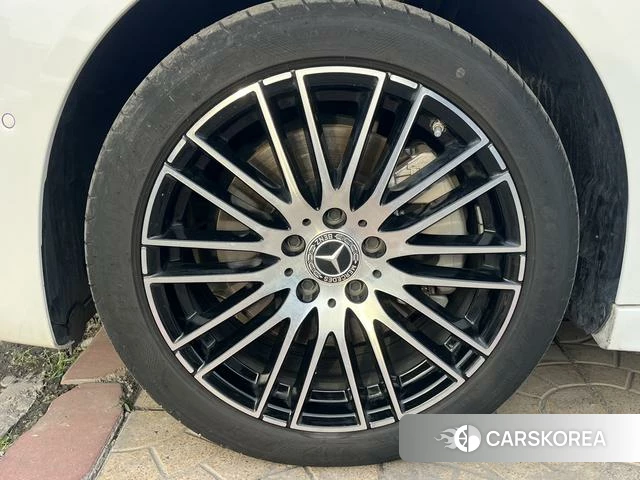 Mercedes-Benz Class C 2024 Белый из Китая, фото 6