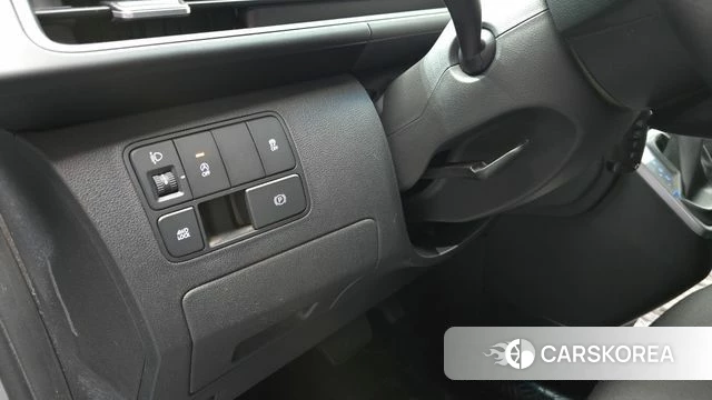 Hyundai Staria 2023 Серебряный из Кореи, фото 6