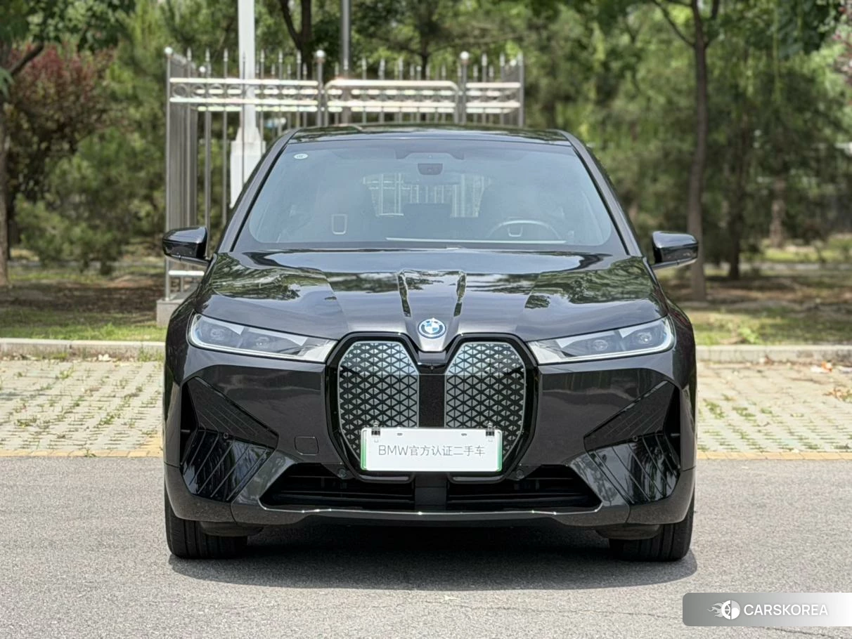 BMW iX 2023 Темно-серый из Китая, фото 6