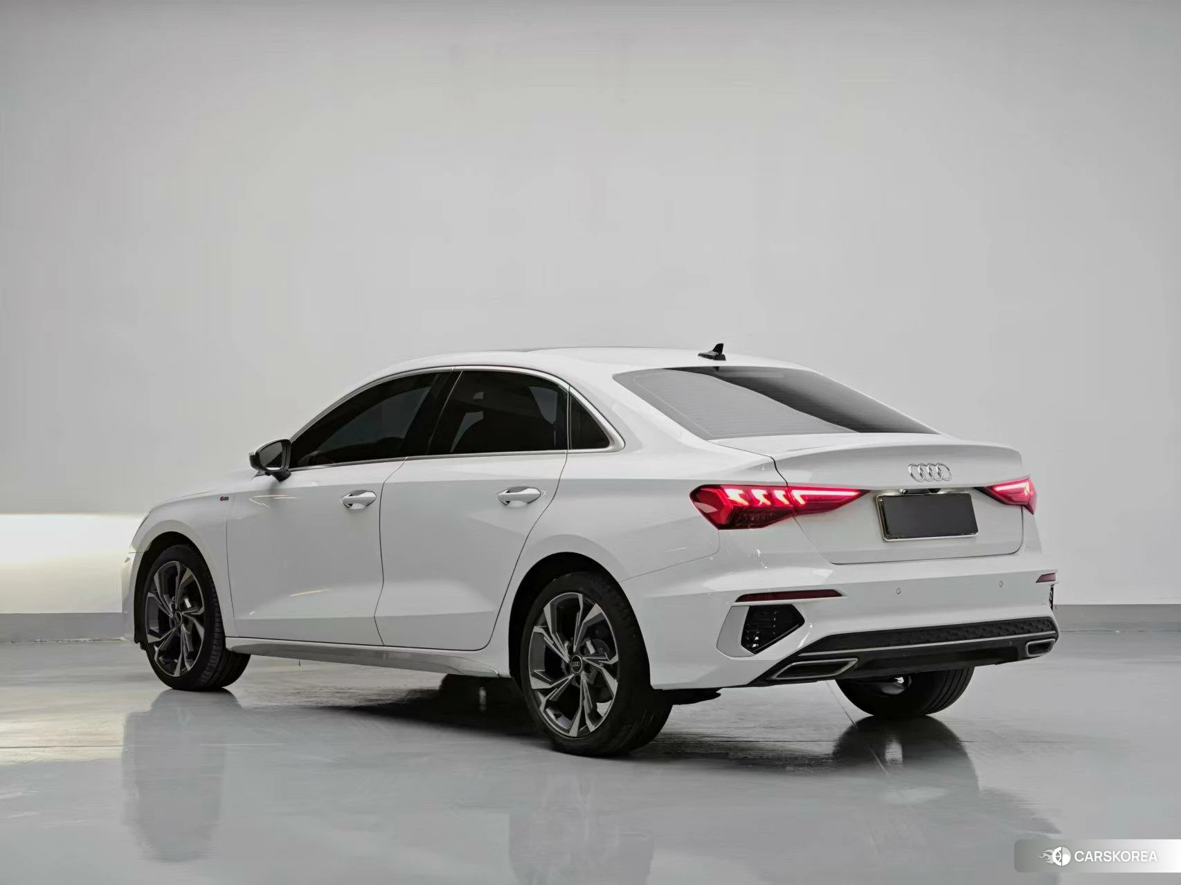 Audi A3 2023 Белый из Китая, фото 6