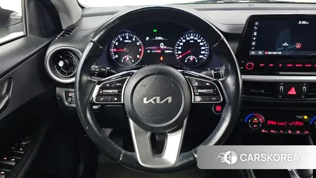 Kia The New K3 2nd generation 2021 Белый из Кореи, фото 6
