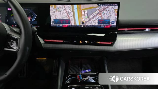 BMW 5 Series (G60) 2023 Черный из Кореи, фото 6