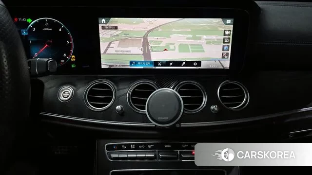 Mercedes-Benz E-Class W213 2021 Белый из Кореи, фото 6