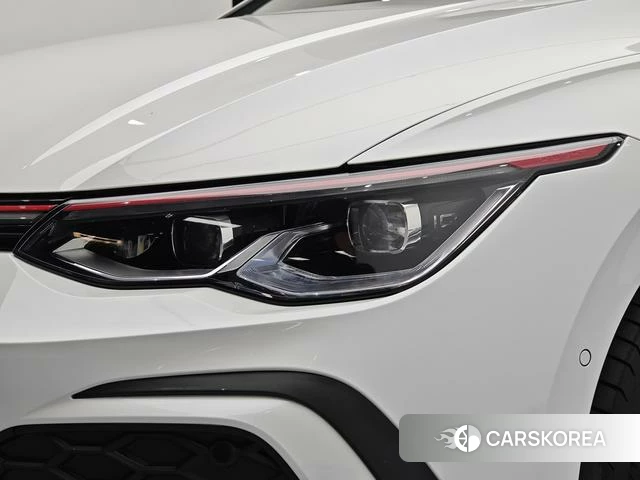 Volkswagen Golf 2022 Белый из Китая, фото 6