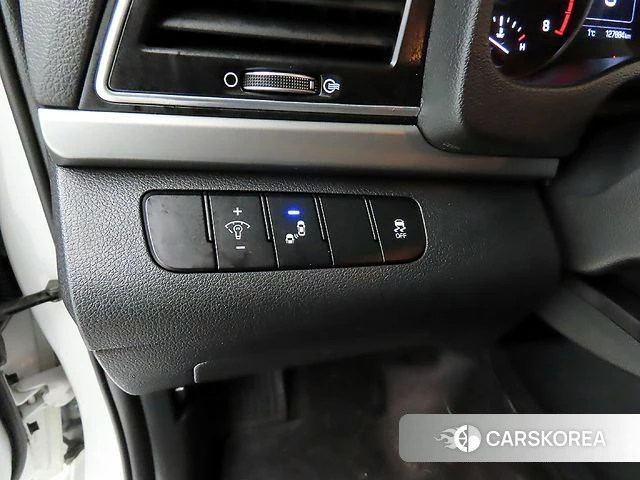 Hyundai Avante AD 2018 Белый из Кореи, фото 6