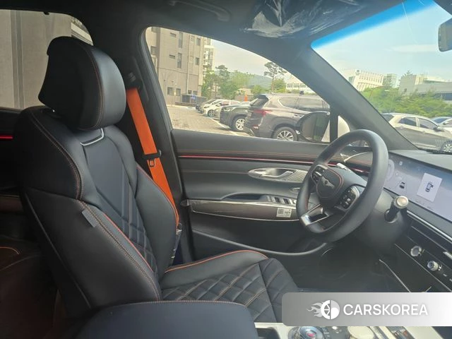 Genesis GV70 2024 Белый из Кореи, фото 6