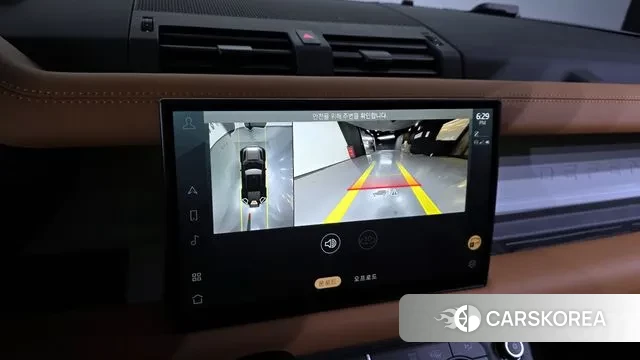 Land Rover Defender (L663) 2023 Черный из Кореи, фото 6