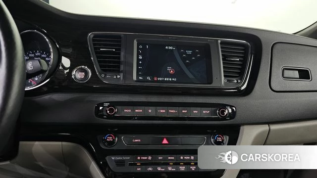 Kia The New Carnival 2018 Белый из Кореи, фото 6