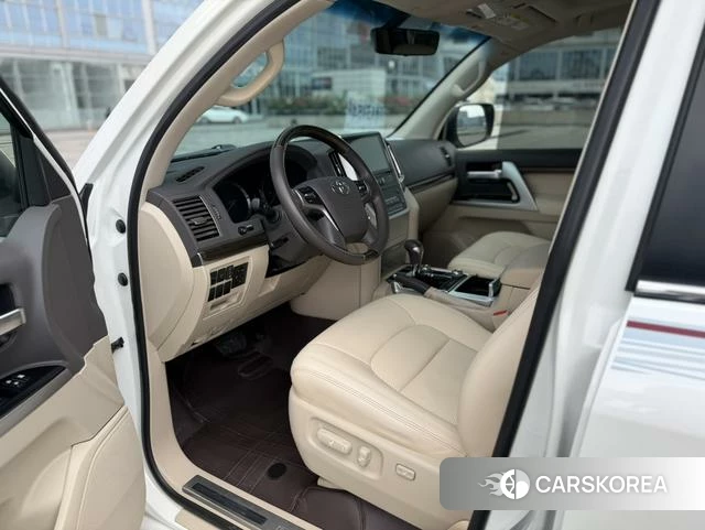 Toyota Land Cruiser (imported) 2023 Белый из Китая, фото 6