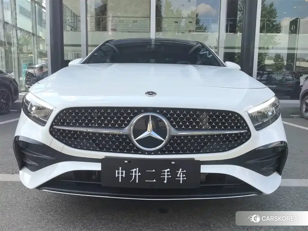 Mercedes-Benz A-Class 2024 Белый из Китая, фото 6