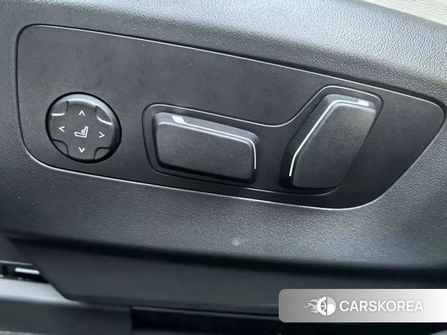 BMW M5 PHEV 2025 Черный из Китая, фото 6