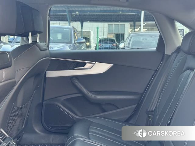 Audi A4L 2023 Белый из Китая, фото 6
