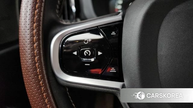 Volvo XC60 second Generation 2020 Белый из Кореи, фото 6