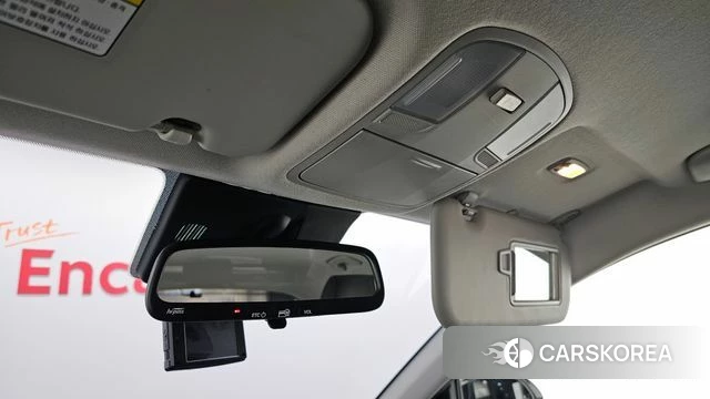 Kia Stonic 2019 Белый из Кореи, фото 6