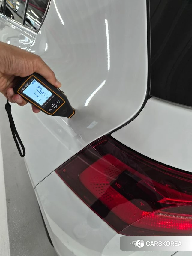 Volkswagen Golf 8th Generation 2023 Белый из Кореи, фото 6