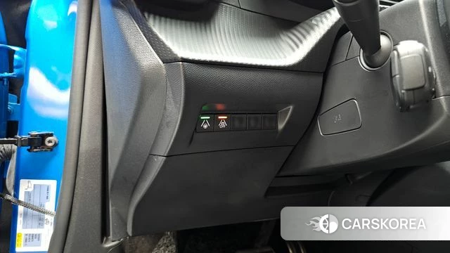 Peugeot e-2008 second generation 2023 Синий из Кореи, фото 6