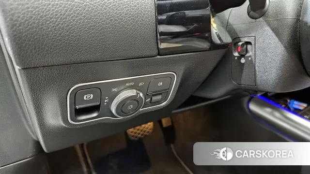 Mercedes-Benz EQA H243 2021 Белый из Кореи, фото 6