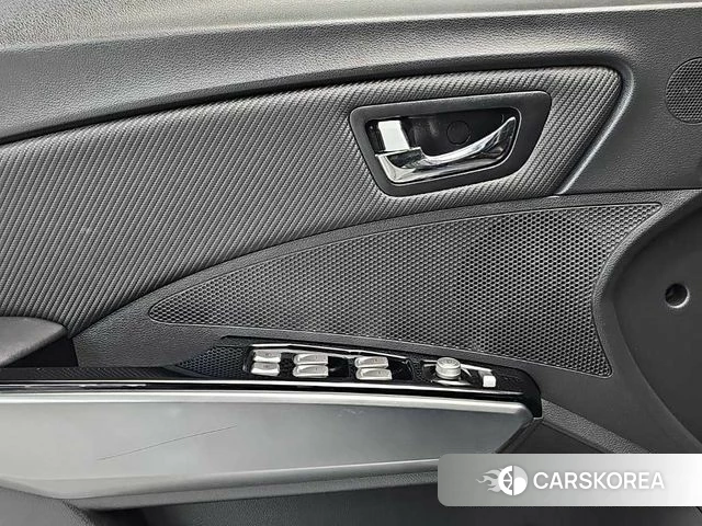 Ssangyong Tivoli Armor 2018 Синий из Кореи, фото 6