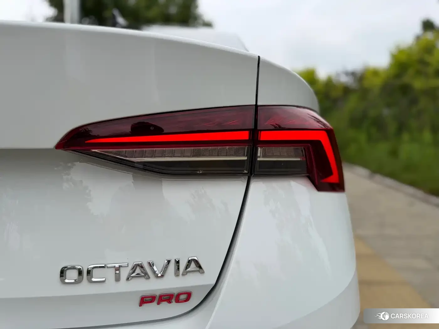 Skoda Octavia 2023 Белый из Китая, фото 6